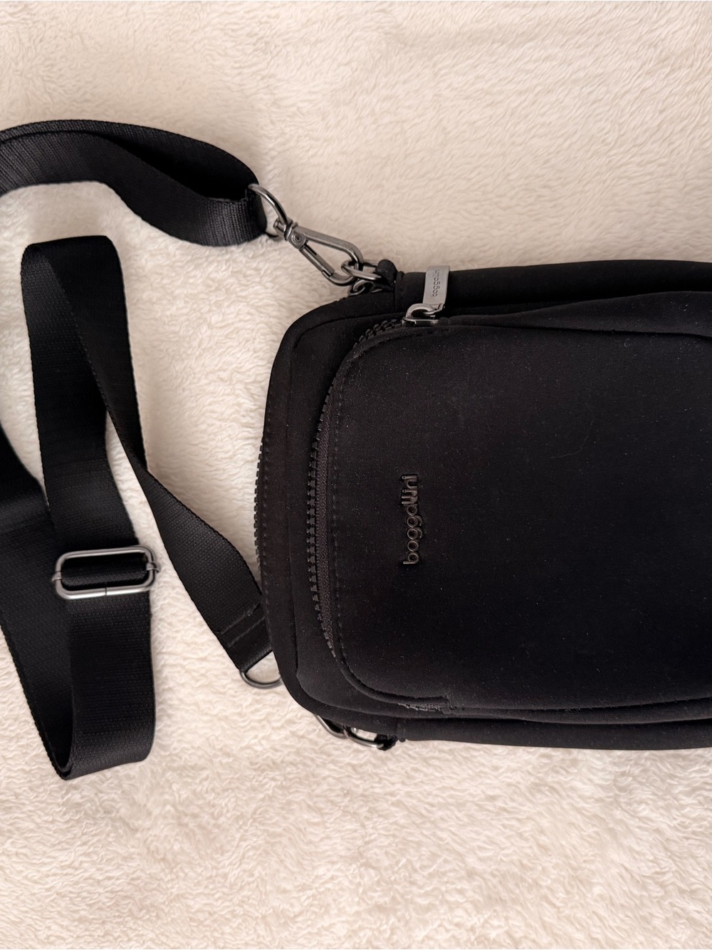 Baggallini Black Small Crossbody Bag